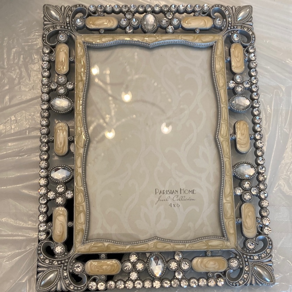 NWT Sheffield Home Picture Frame